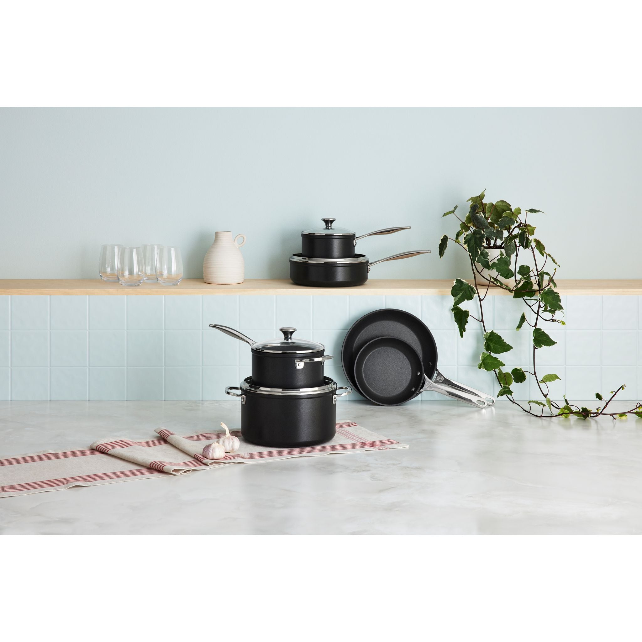 Le Creuset 10-Piece Toughened Nonstick Pro 