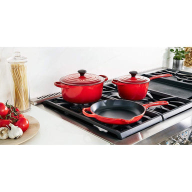 Le Creuset Cherry Red Skillet Round Made in France